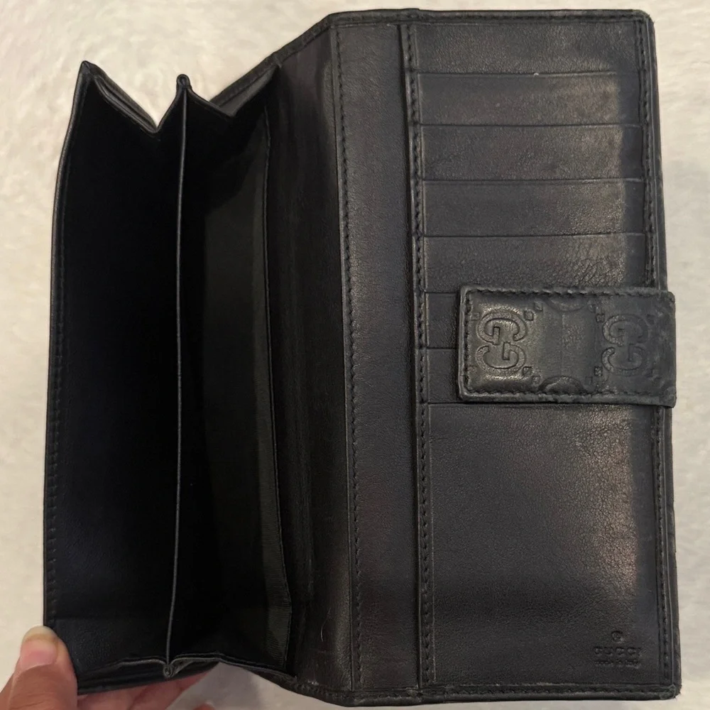 Vintage Gucci Large Wallet - Picture 6 of 11